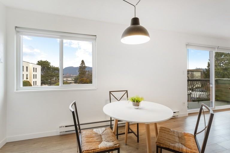 642 7th Ave E #D6 - Photo 7 of 22