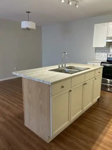 991 Springfield Dr #1 - Photo 4 of 9