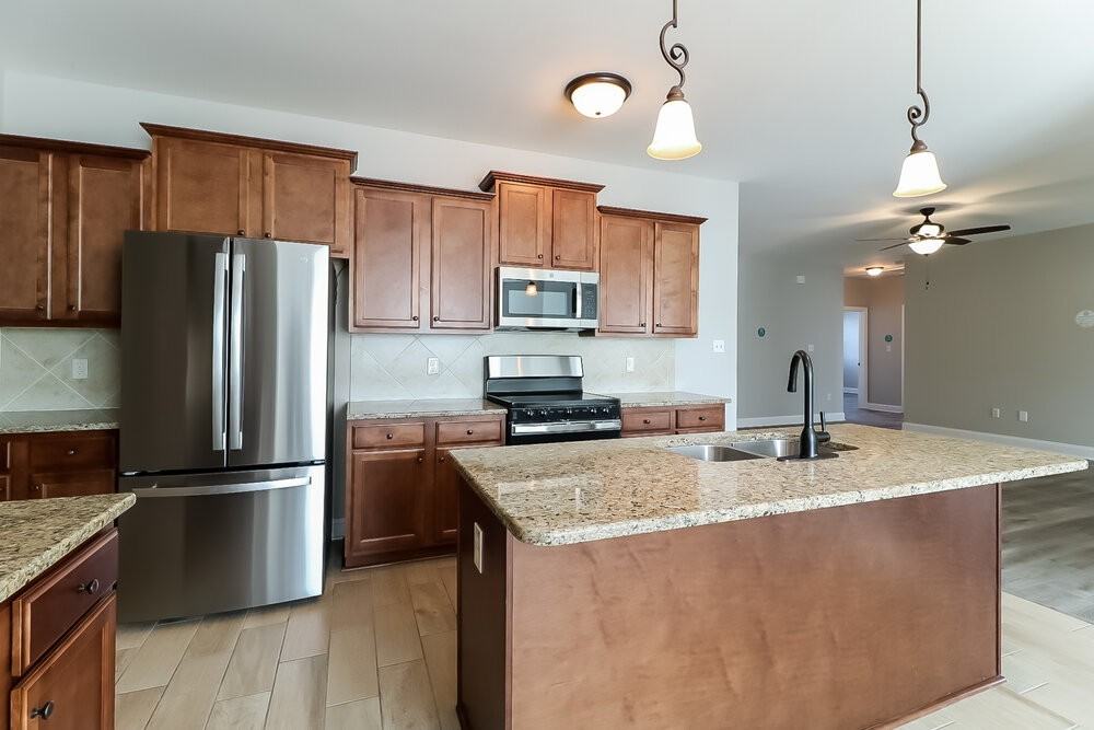 152 Colson Dr - Photo 7 of 17