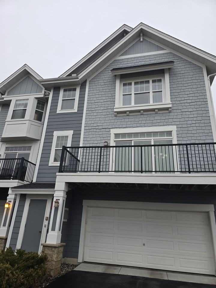 15575 Early Bird Cir #15575 - Photo 2 of 19