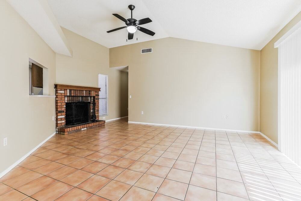 549 N Granite St - Photo 3 of 16