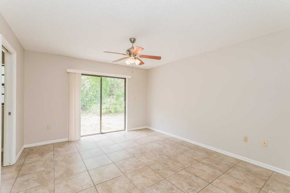 5206 Hope Ln - Photo 3 of 16