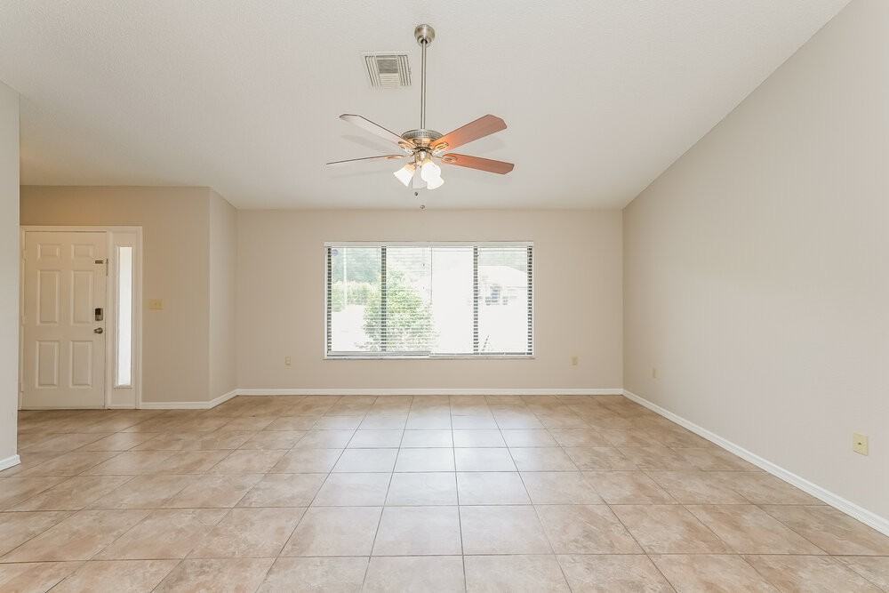 5206 Hope Ln - Photo 5 of 16