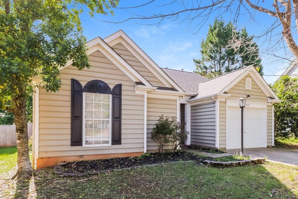 10404 Milstead Ct - Photo 4 of 16