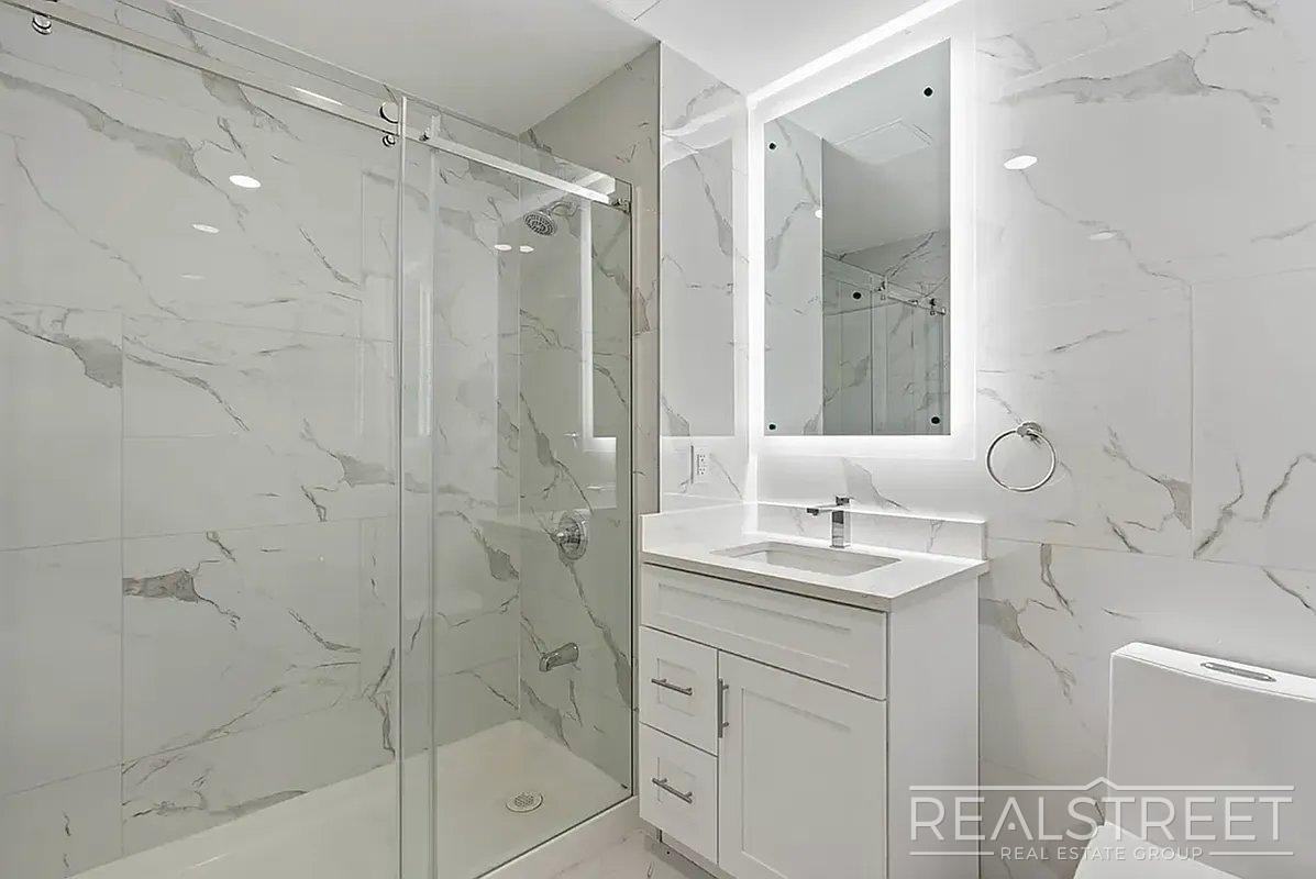 15002 Hillside Ave #507 - Photo 6 of 15