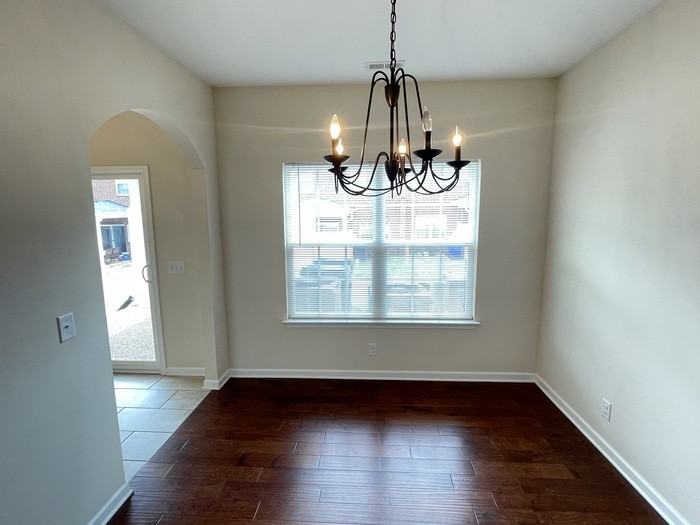 203 Laurelwood Dr - Photo 7 of 24