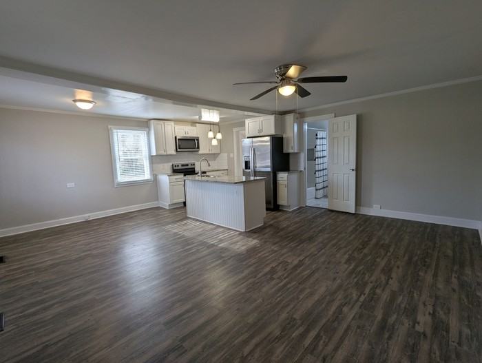 427 Mildred Ave - Photo 3 of 20