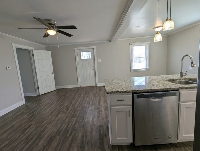 427 Mildred Ave - Photo 7 of 20