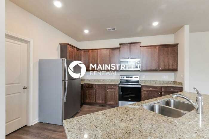 250 Smith Glen Dr - Photo 6 of 16