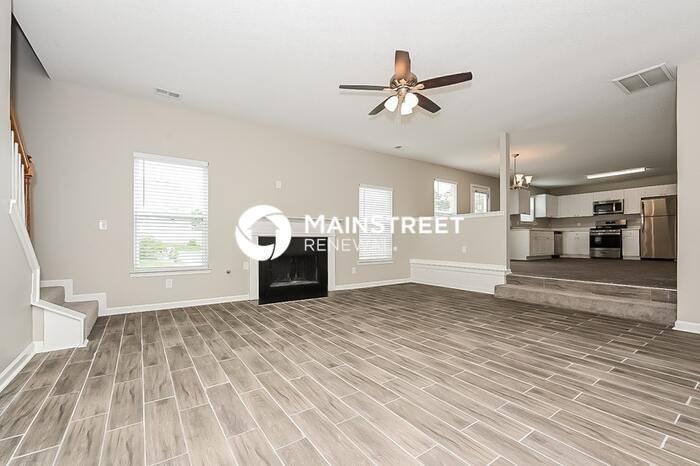 402 Grier Dr - Photo 5 of 17