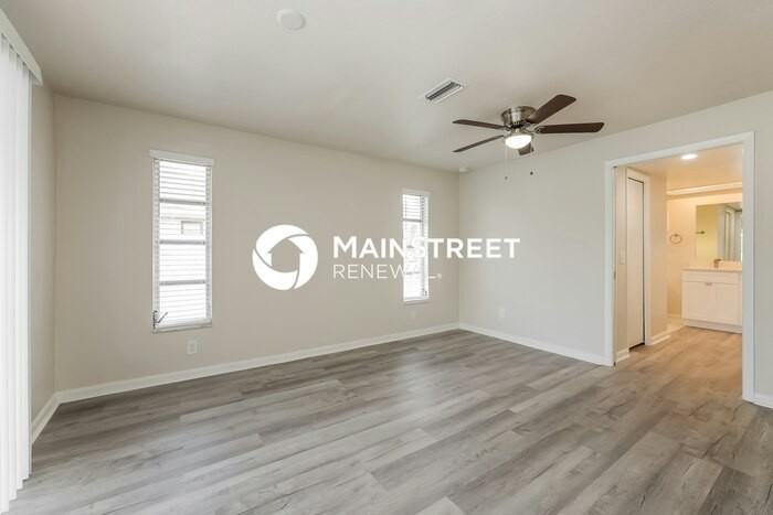 1803 Se 15th St - Photo 7 of 16