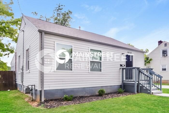 3818 Bank St - Photo 3 of 16