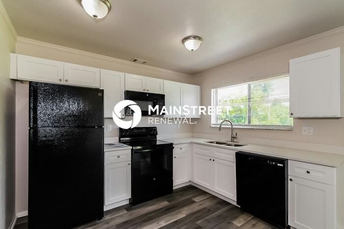 5726 Kenwood Dr - Photo 6 of 16