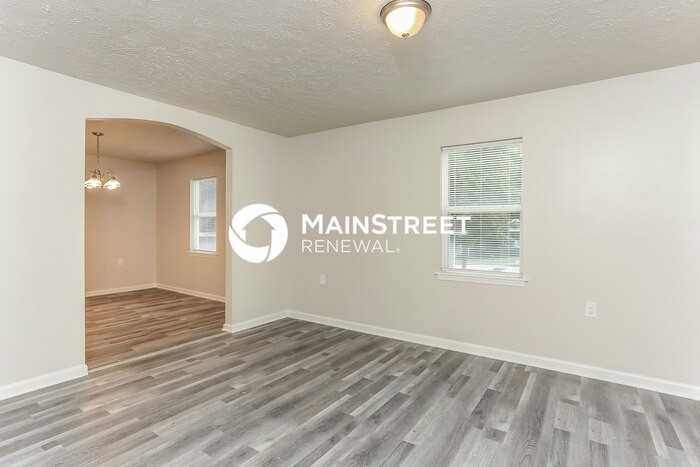 167 Alyson Ct Se - Photo 3 of 16