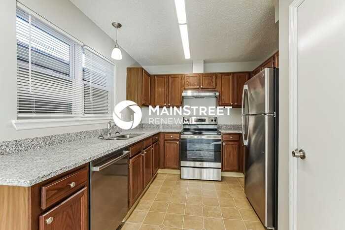 7533 Lawyers Station Dr - Photo 6 of 16