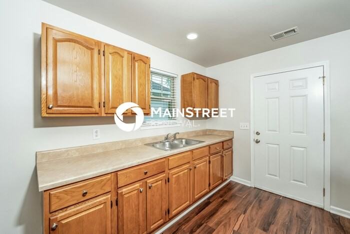 304 Creek Run Cir - Photo 7 of 17