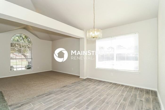 408 Sugar Mill Rd - Photo 5 of 17