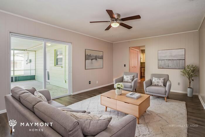 6142 Donegal W - Photo 5 of 15