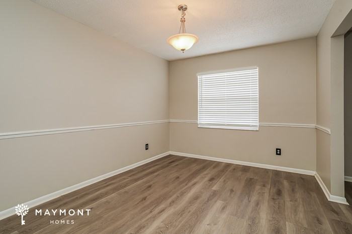 6142 Donegal W - Photo 6 of 15