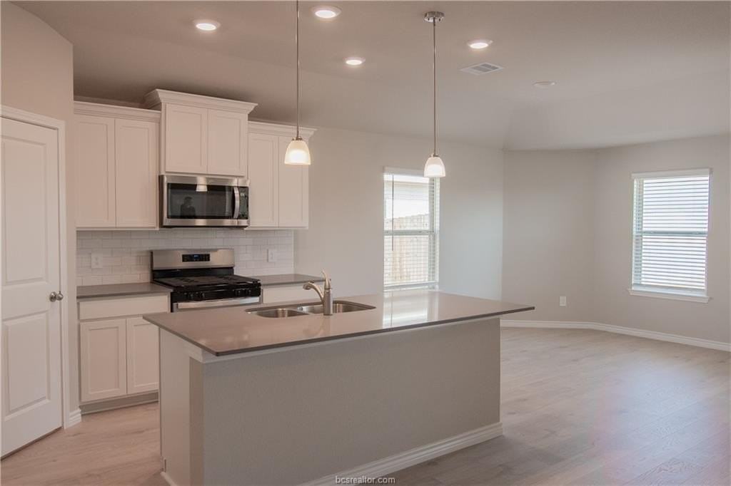 6117 Eldora Dr - Photo 6 of 28