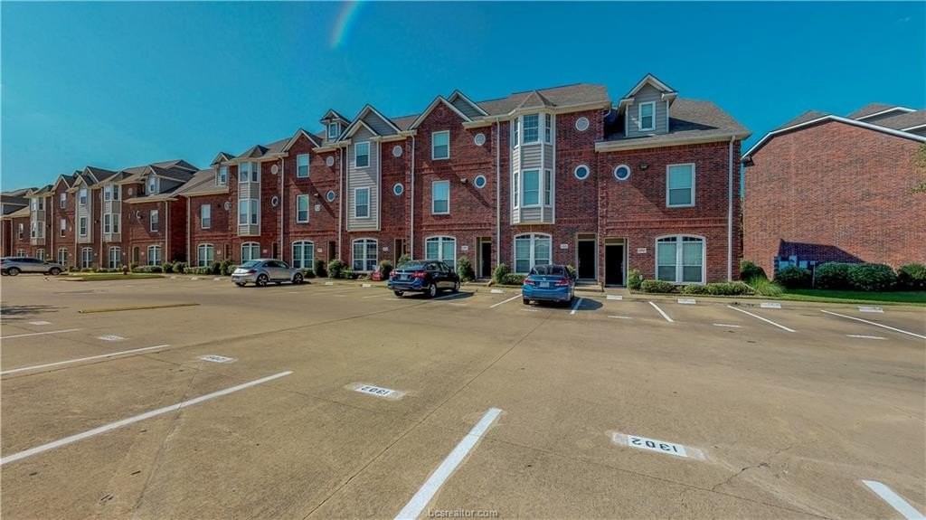 305 Holleman Dr Unit 1306 - Photo 2 of 48