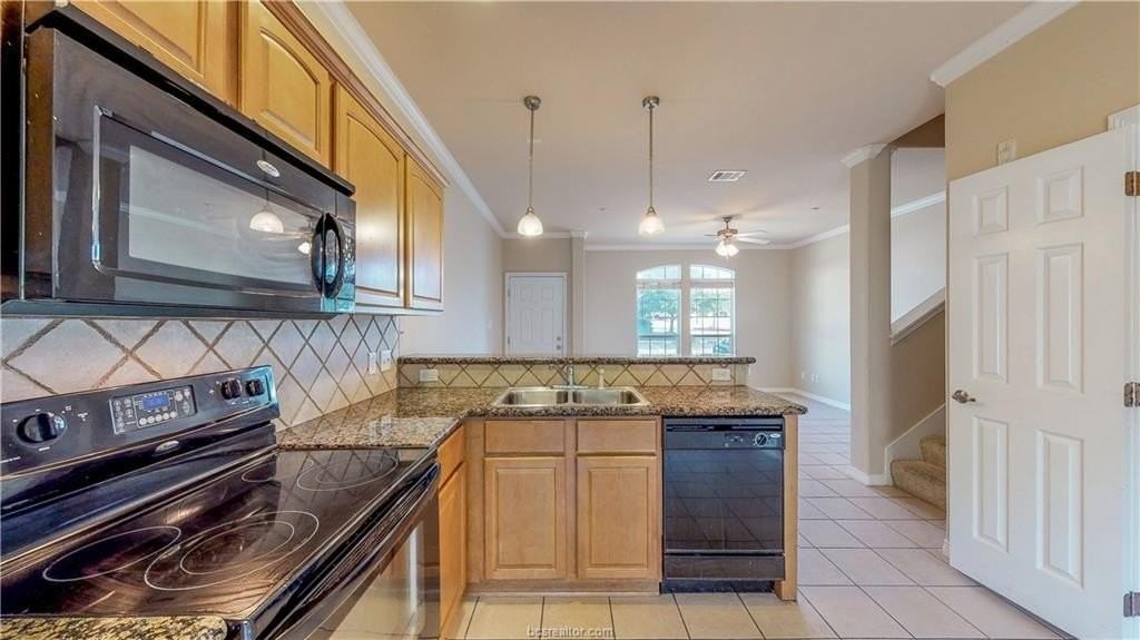 305 Holleman Dr Unit 1306 - Photo 5 of 48