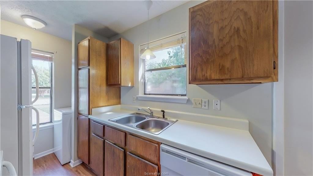 610 Navarro Dr - Photo 5 of 29