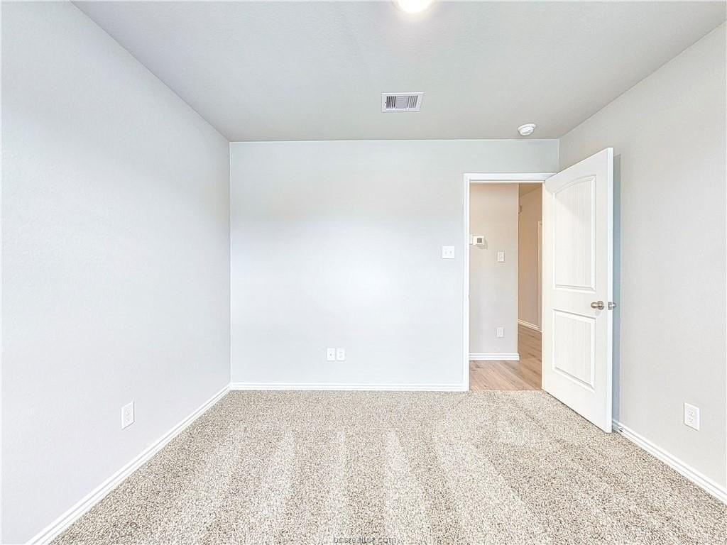 6172 Darlington Ave - Photo 3 of 15