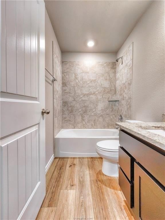 6172 Darlington Ave - Photo 6 of 15