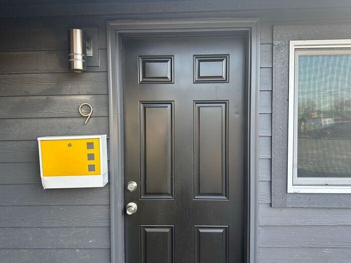 11518 Ne Sandy Blvd #9 - Photo 3 of 19