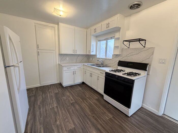 4460 Figueroa Blvd #4460 - Photo 2 of 15