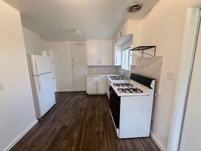 4460 Figueroa Blvd #4460 - Photo 7 of 15