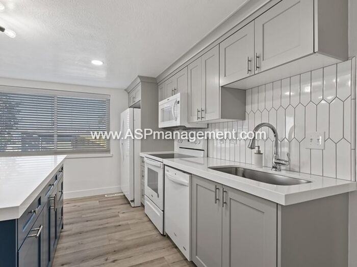 2747 S 2700 E #BS - Photo 5 of 16