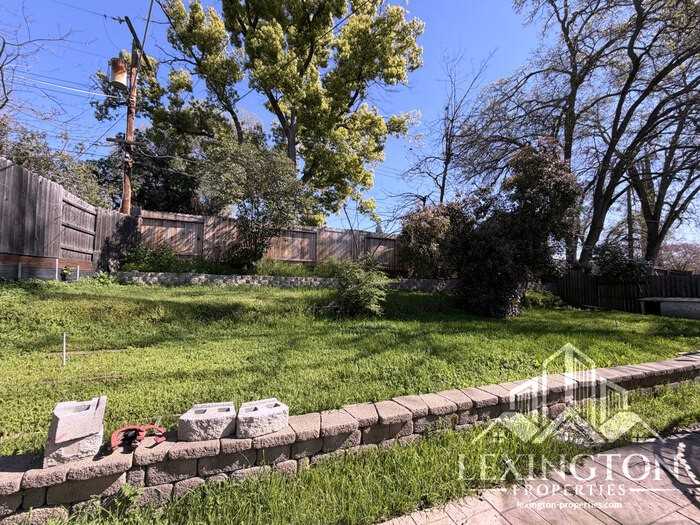 5304 Ronnie St - Photo 2 of 2