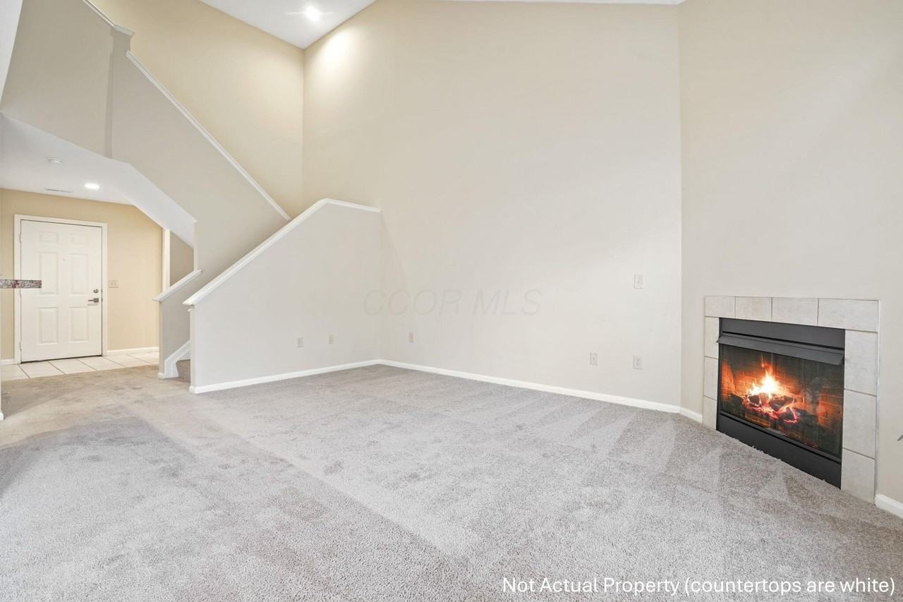 4882 Stratford Pine Ln - Photo 6 of 39