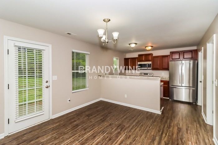 4650 Esmeralda Dr - Photo 7 of 22