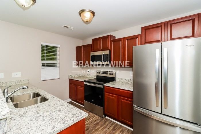 4650 Esmeralda Dr - Photo 7 of 21