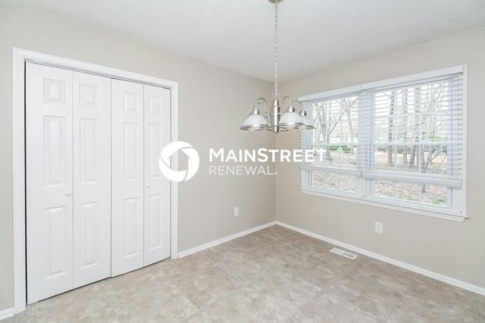 2968 Rosecommons Dr - Photo 7 of 17