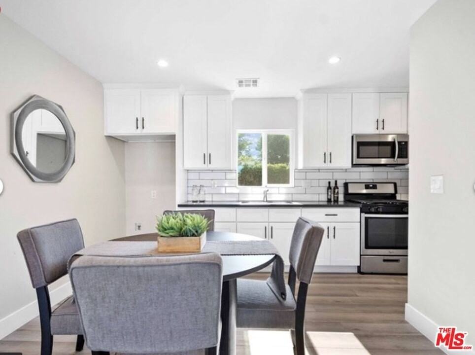 6651 Aldea Ave - Photo 3 of 18