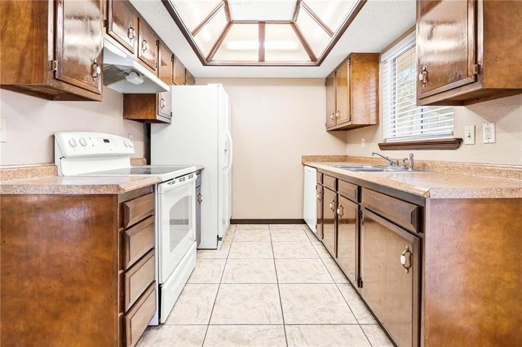 2021 Crane St - Photo 6 of 16