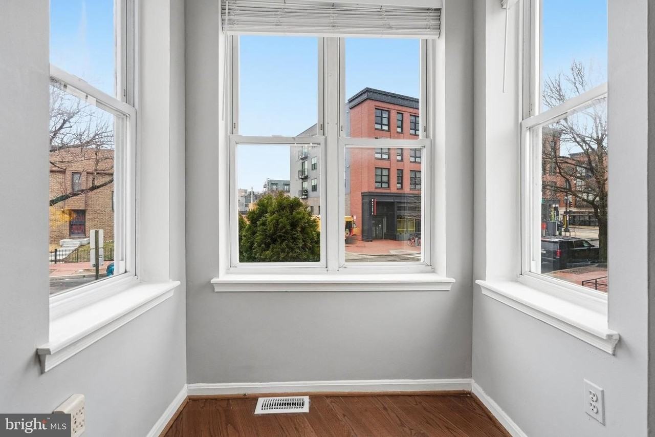 816 13th St Ne - Photo 7 of 32