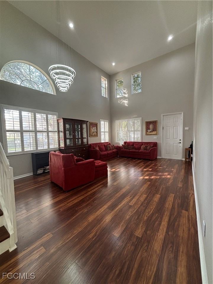 9450 Silver Pine Loop - Photo 3 of 28