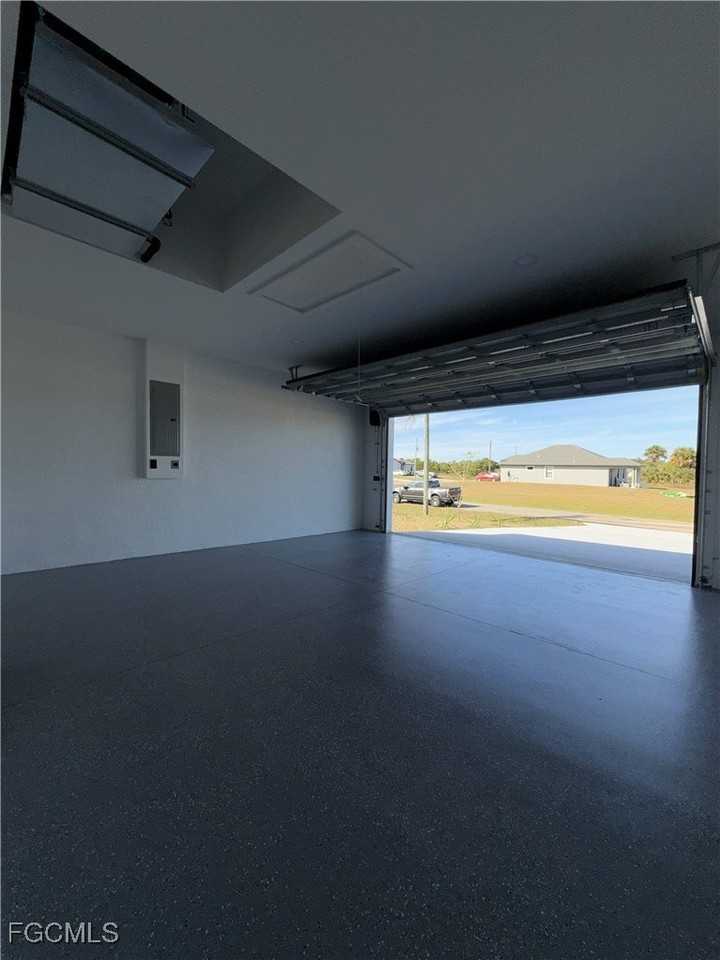 8033 Oakleaf Cir - Photo 7 of 28