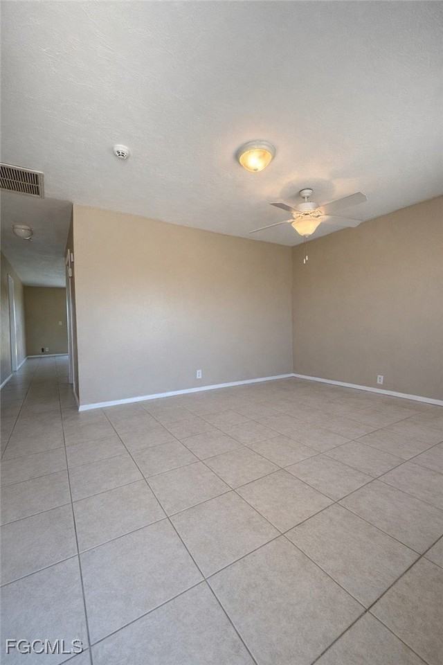 107 Se 2nd Ave - Photo 4 of 25