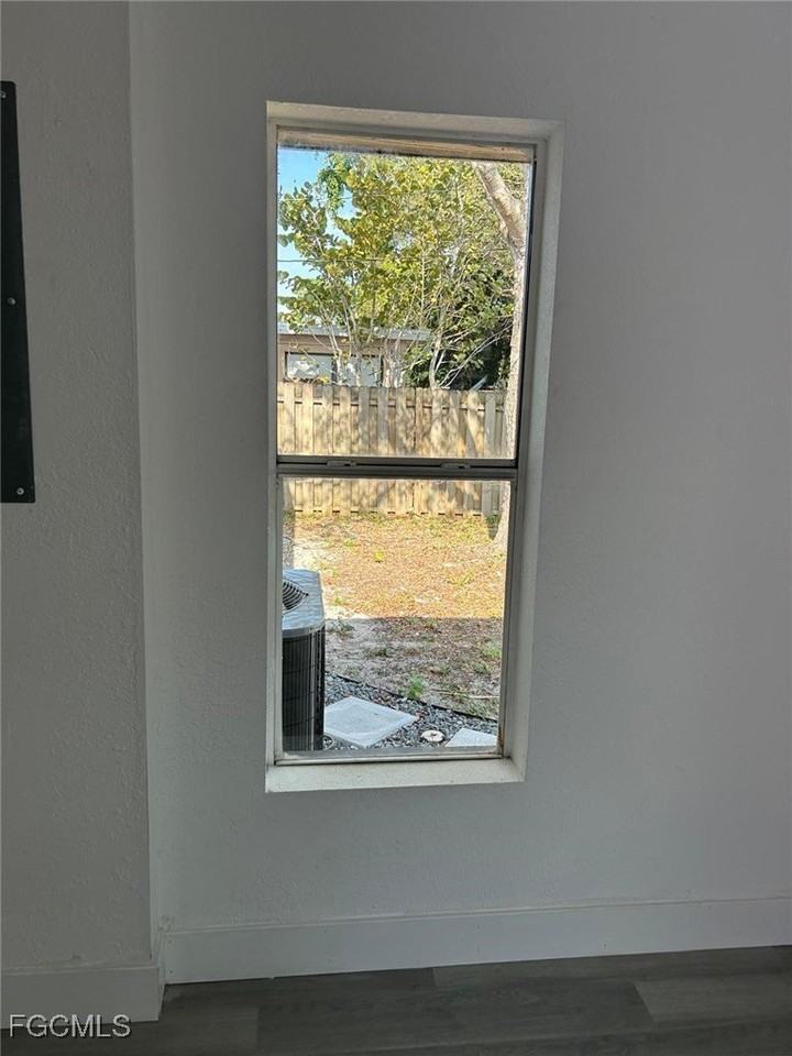 3835 Arlington St - Photo 6 of 50