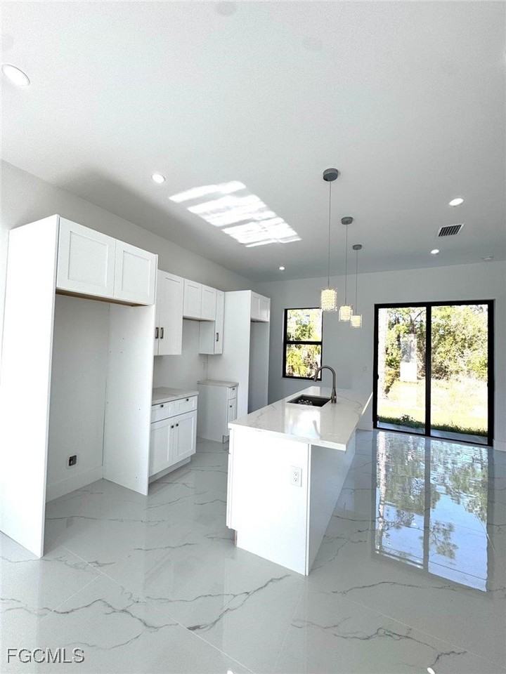 3107 Leeland Heights Blvd E - Photo 7 of 12