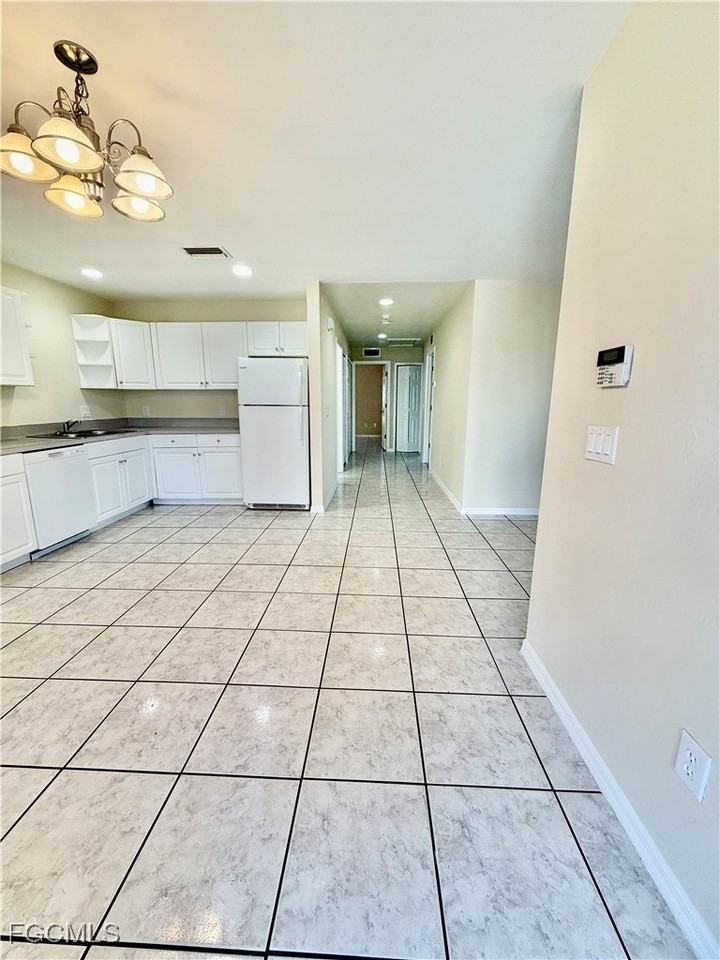 4739 28th St Sw - Photo 6 of 16