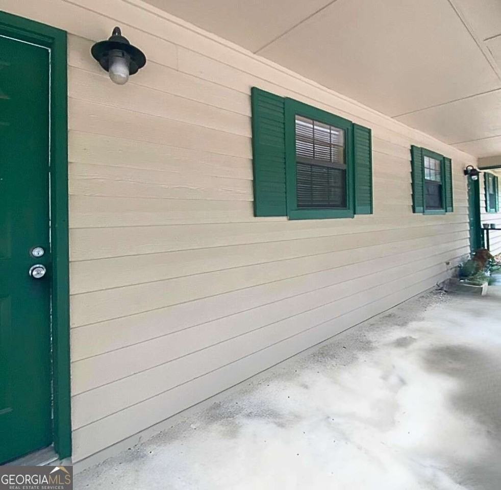 200 N West St Apt C - Photo 3 of 21