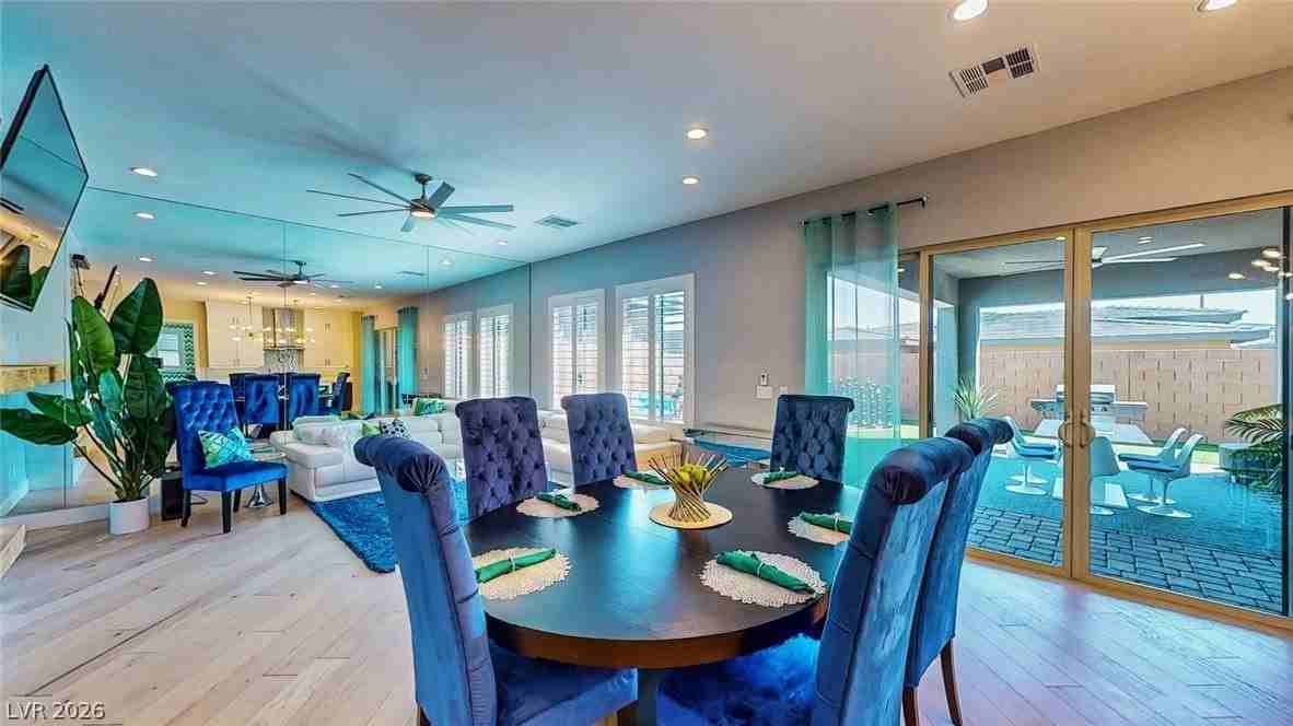 6714 Desert Crimson St - Photo 4 of 50