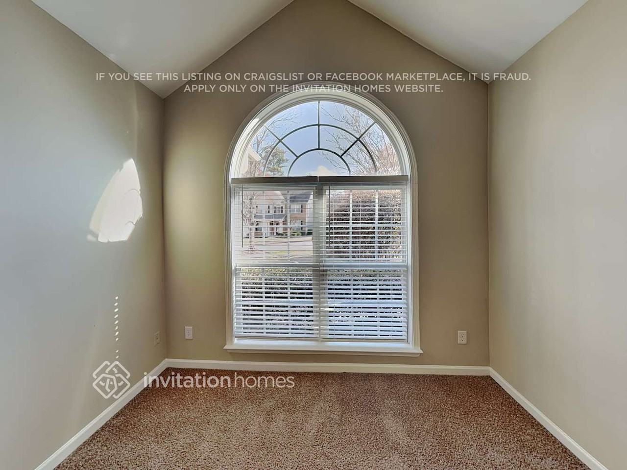 1160 Martins Down Dr - Photo 5 of 23